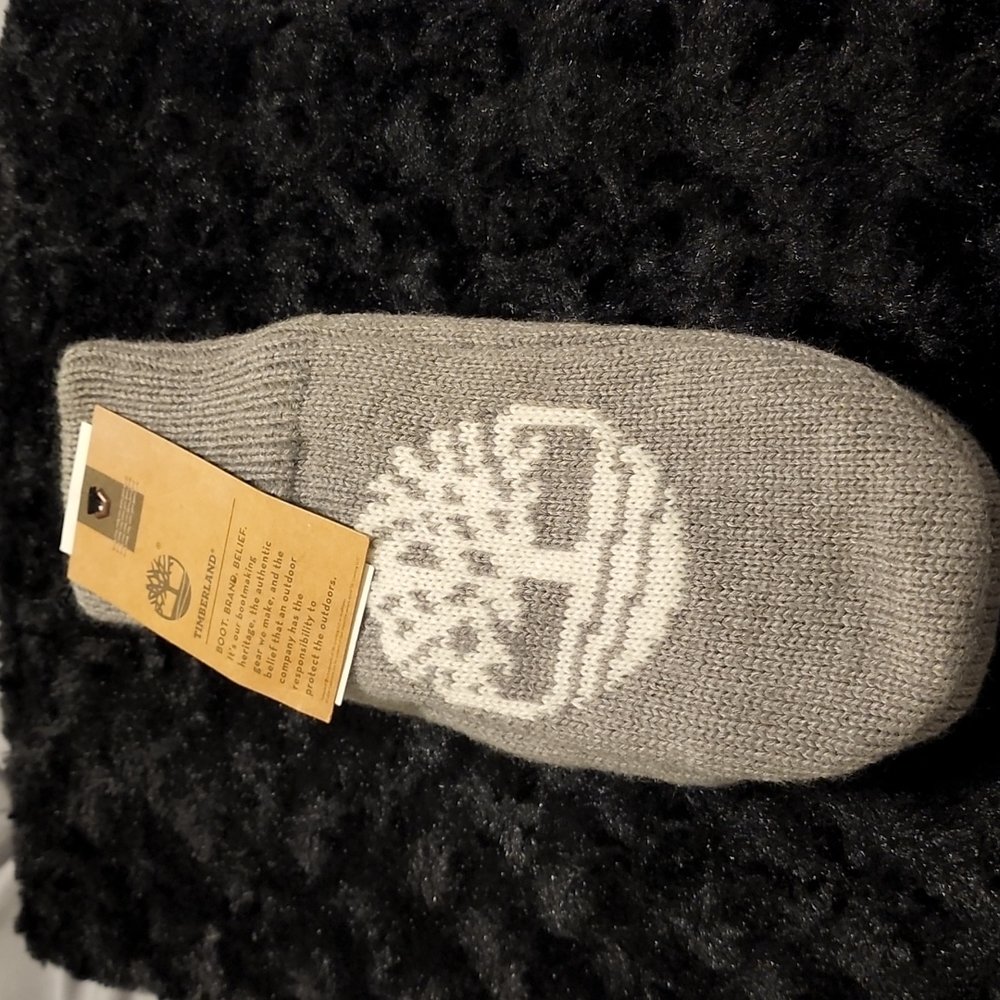 Ladies Mitten Cold Weather